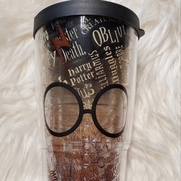 Tervis Tumbler featuring Harry Potter Glasses with Lid - Picture 7 of 7
